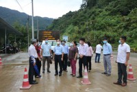 Bí thư Tỉnh ủy Kon Tum kiểm tra công tác phòng, chống dịch COVID-19  tại Chốt kiểm soát đèo Lò Xo, thôn Măng Khênh, xã Đăk Man, huyện Đăk Glei