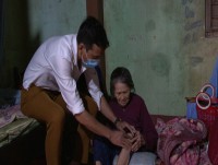 Khám sàng lọc và đánh giá nhu cầu chăm sóc người khuyết tật tại huyện Đăk Tô