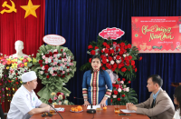 Lãnh đạo Ủy ban nhân dân tỉnh thăm, chúc mừng Bệnh viện Y dược cổ truyền - Phục hồi chức năng nhân kỷ niệm 70 năm ngày Thầy thuốc Việt Nam